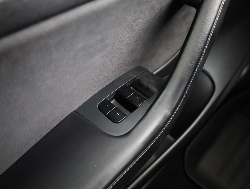 Tesla Model 3, 2021