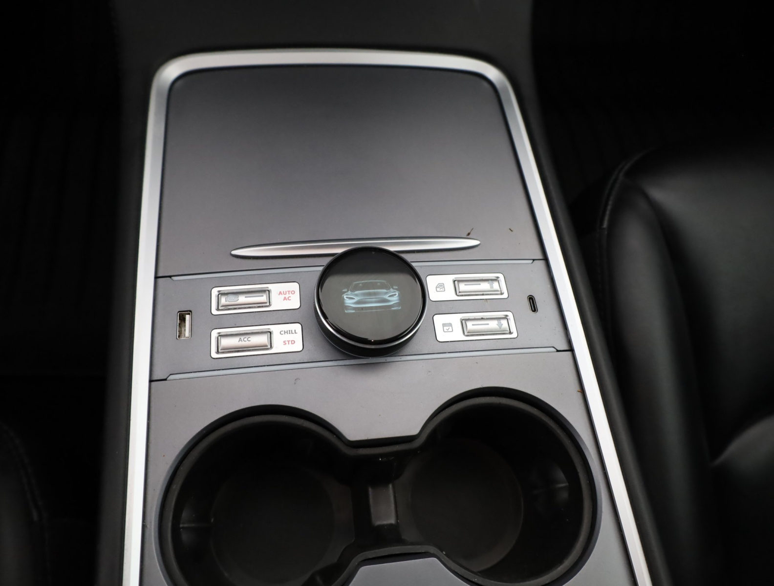 Tesla Model 3 Standard Range Plus – fotografie 21