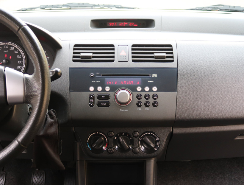 Suzuki Swift, 2010