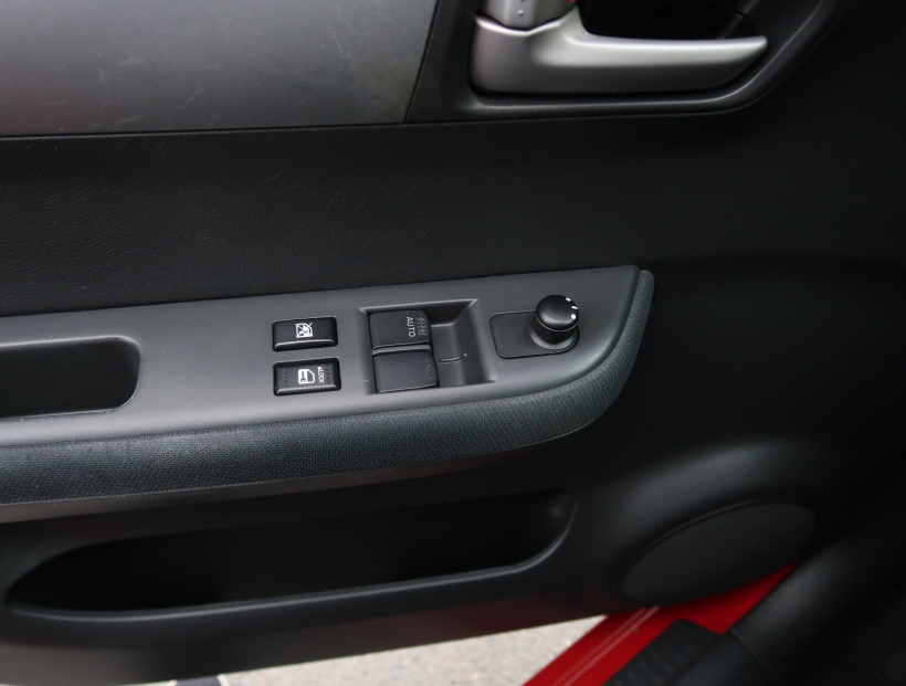 Suzuki Swift, 2010