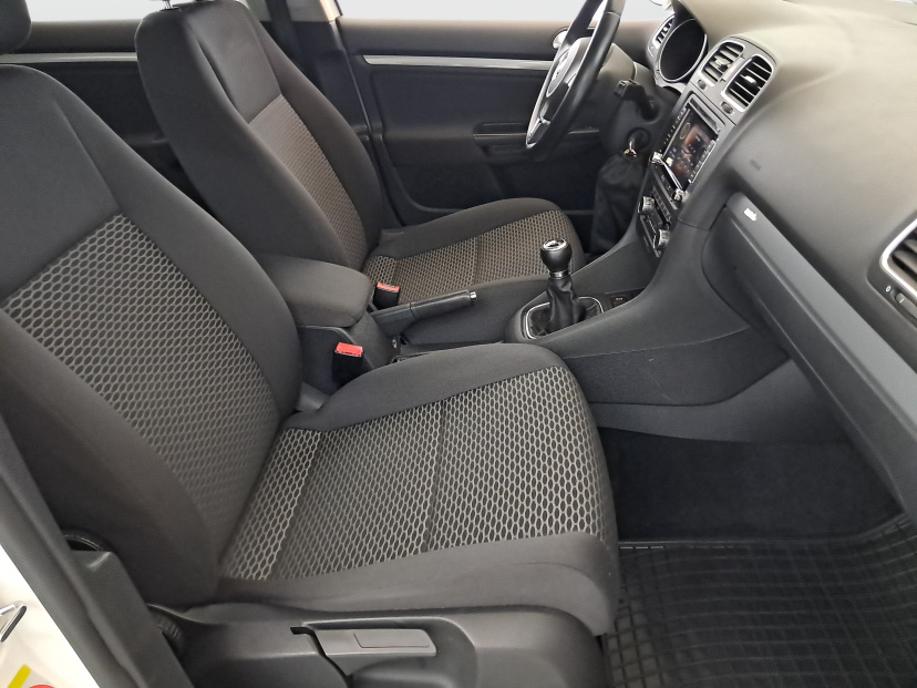 Volkswagen Golf, 2010