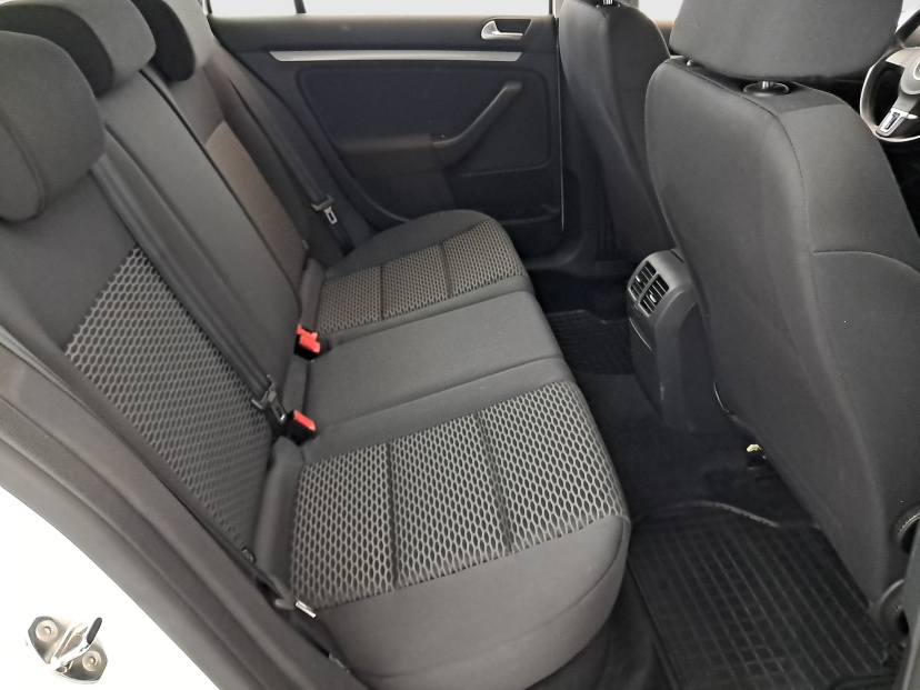 Volkswagen Golf, 2010