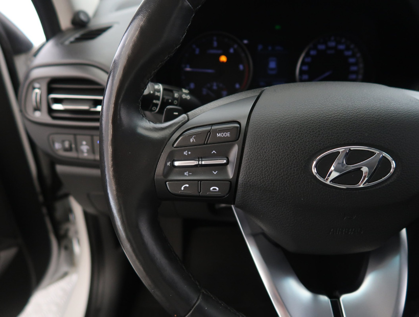 Hyundai i30, 2021