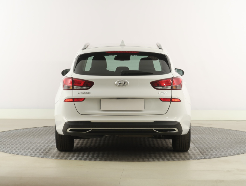 Hyundai i30, 2021