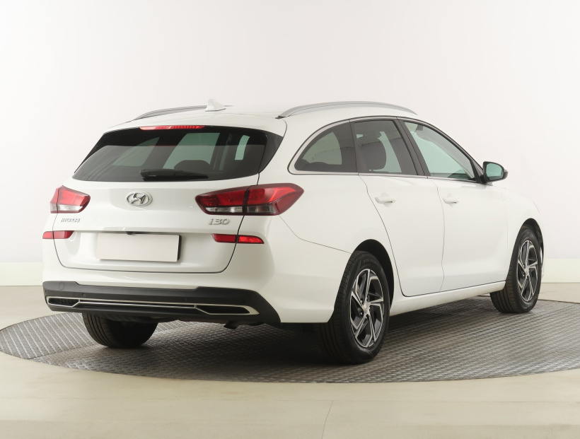 Hyundai i30, 2021
