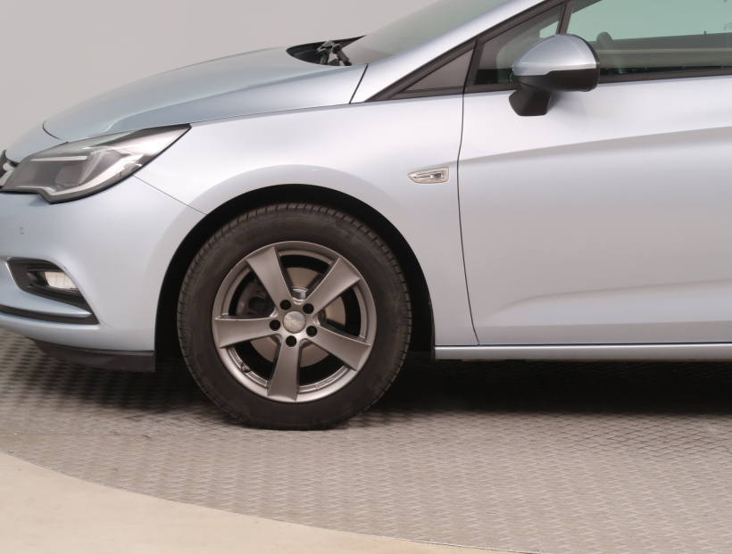 Opel Astra, 2017