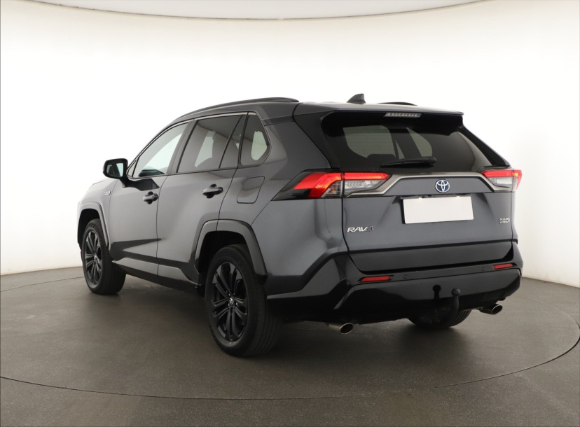 Toyota RAV 4, 2021