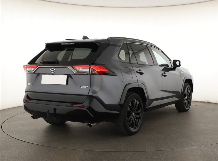 Toyota RAV 4, 2021