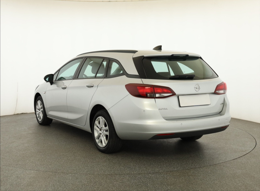Opel Astra, 2016