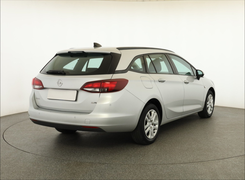 Opel Astra, 2016