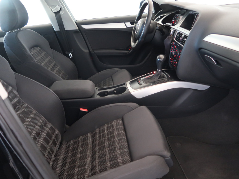 Audi A4, 2010