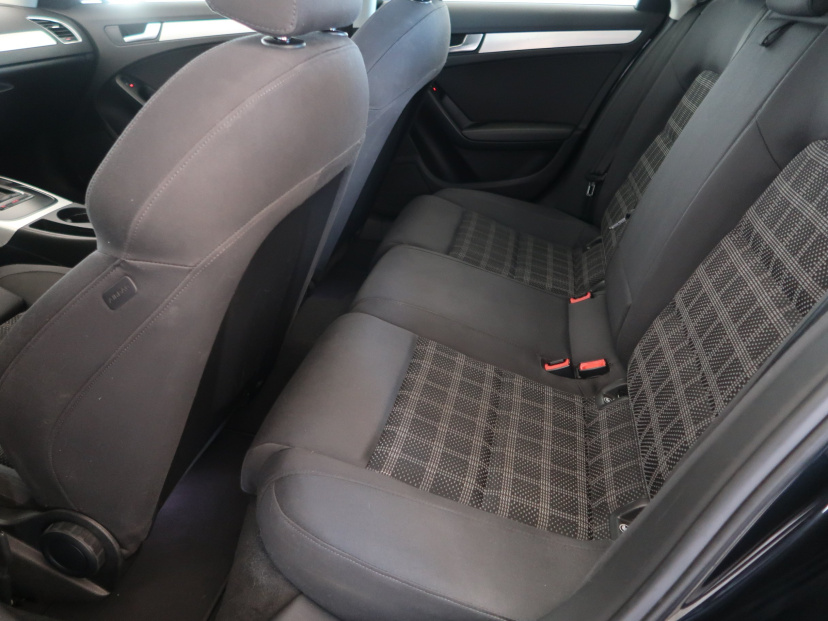Audi A4, 2010