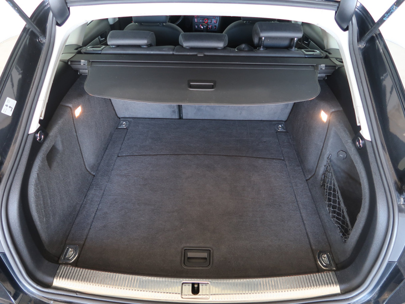 Audi A4, 2010
