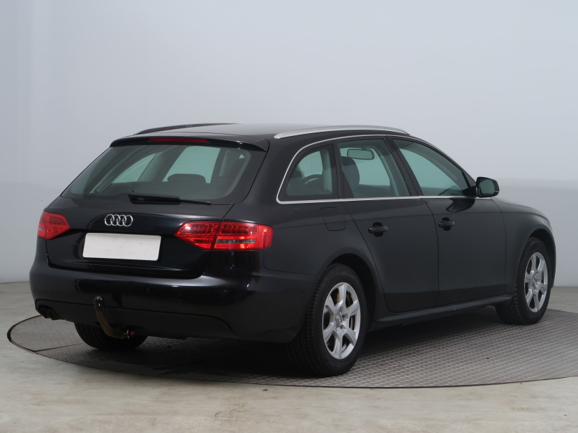 Audi A4, 2010