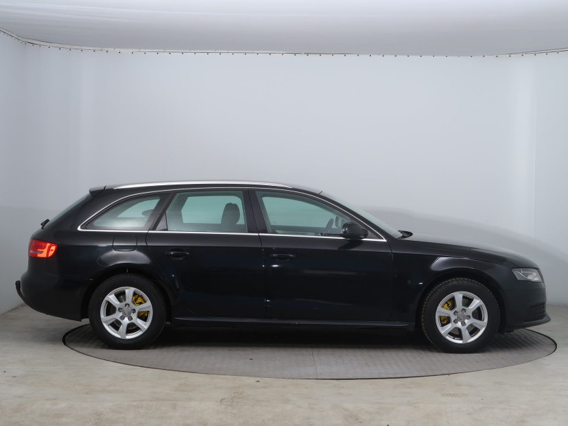 Audi A4, 2010