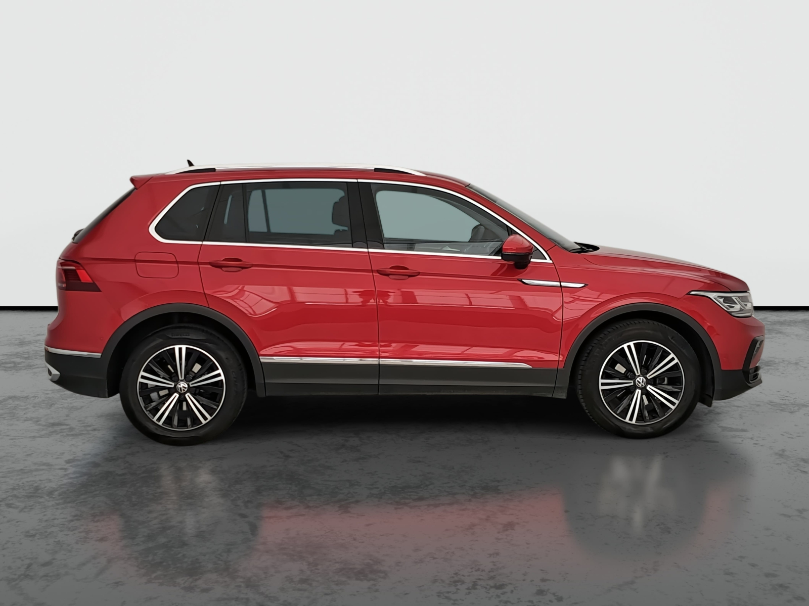 Volkswagen Tiguan - 2022