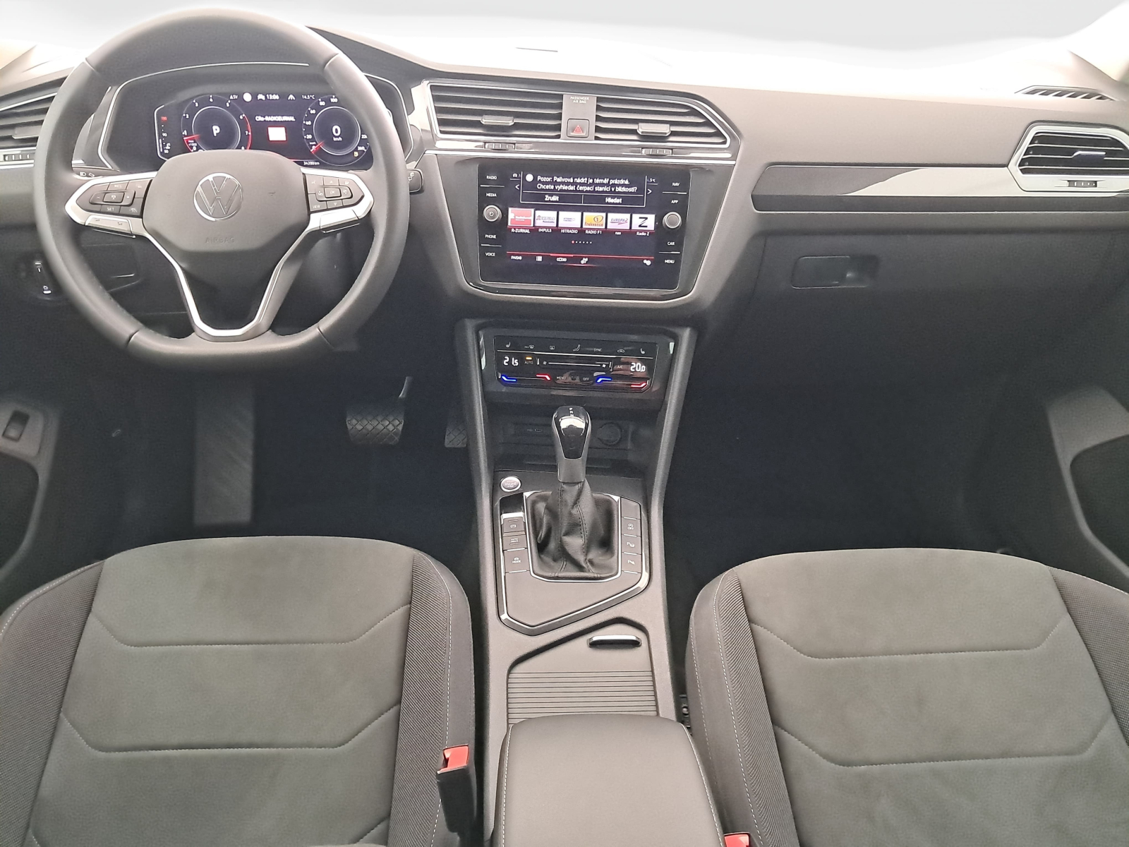 Volkswagen Tiguan - 2022