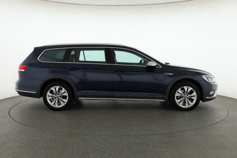Volkswagen Passat, 2017