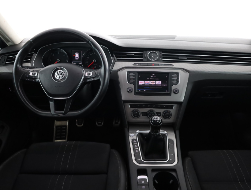 Volkswagen Passat, 2017