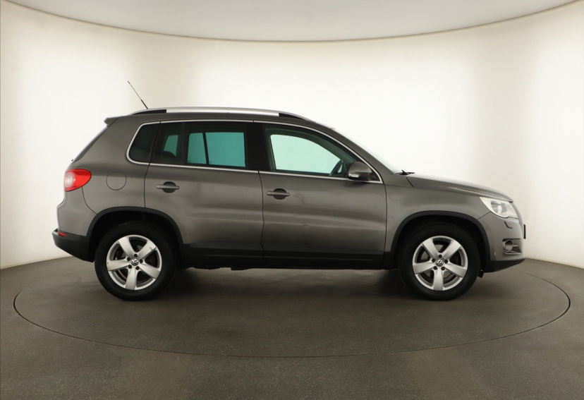 Volkswagen Tiguan, 2009