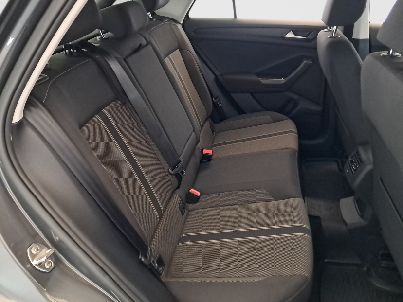 Volkswagen T-Roc, 2019