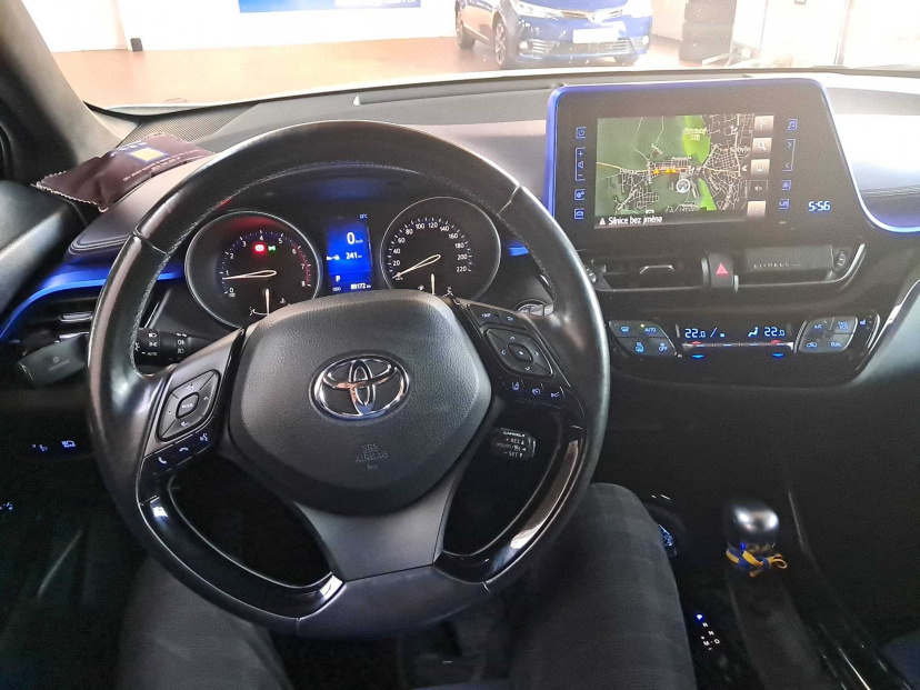 Toyota C-HR, 2017