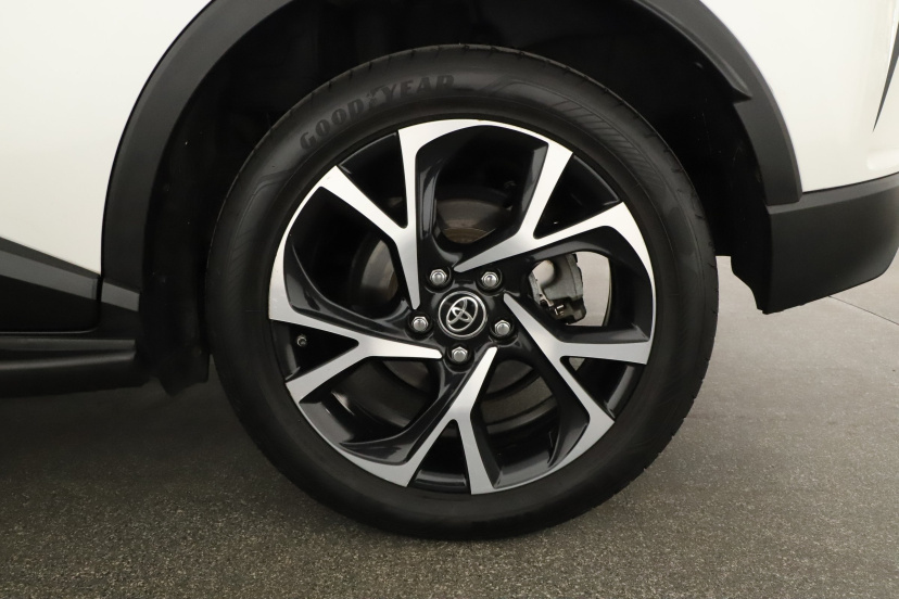Toyota C-HR, 2017