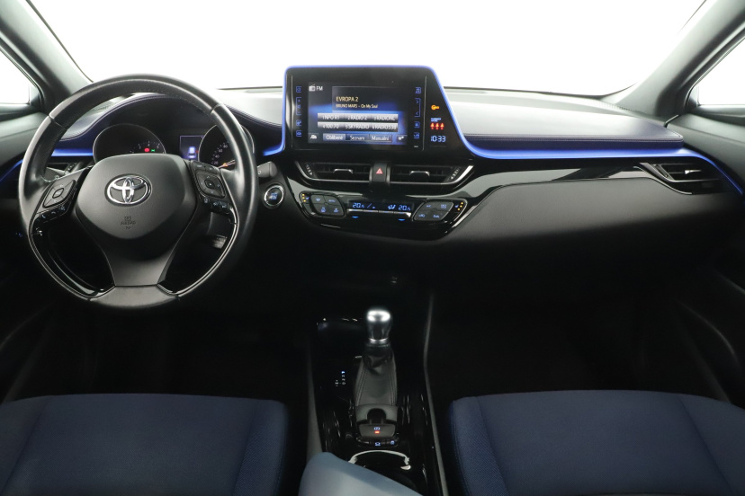 Toyota C-HR, 2017