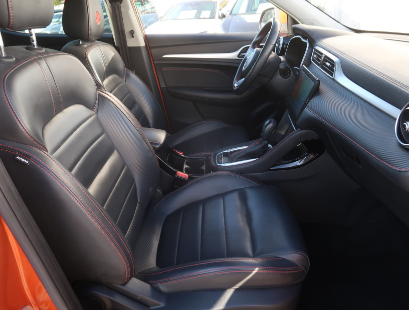 MG ZS SUV, 2023