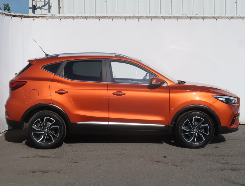 MG ZS SUV, 2023