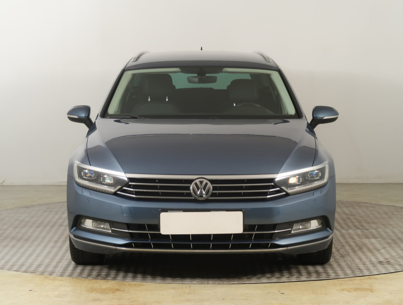 Volkswagen Passat, 2015
