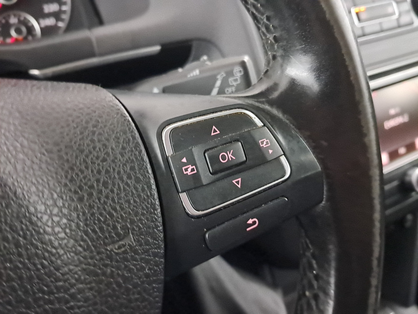 Volkswagen Touran, 2011