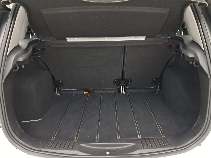 Ford Fusion, 2011
