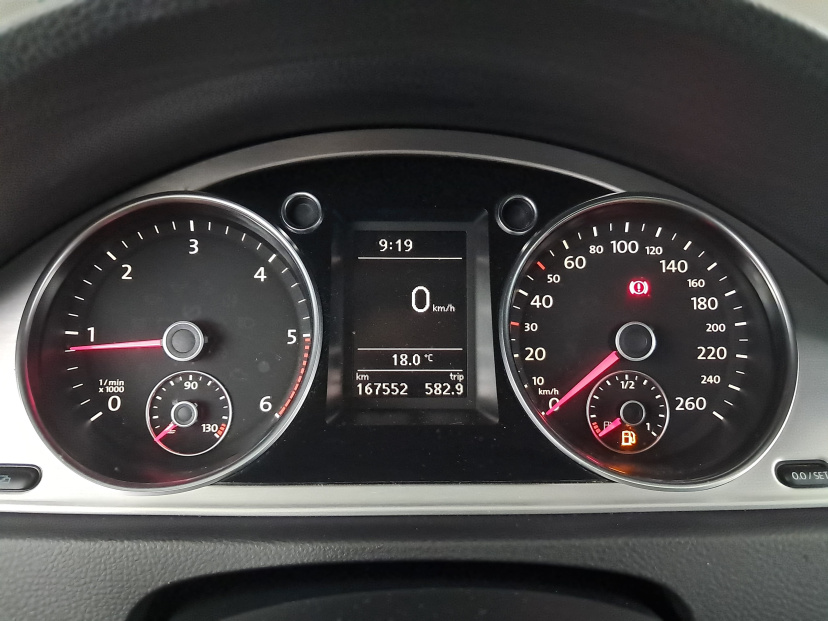 Volkswagen Passat, 2011