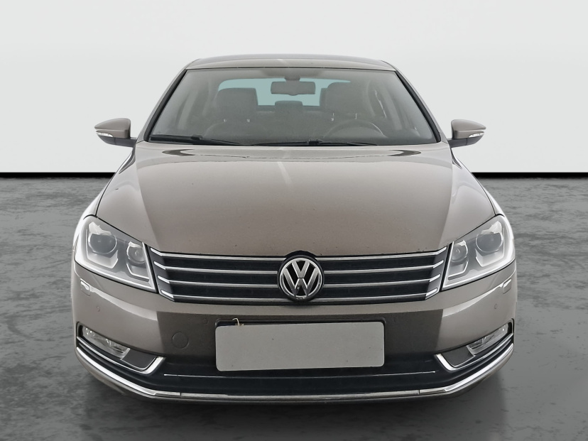 Volkswagen Passat, 2011