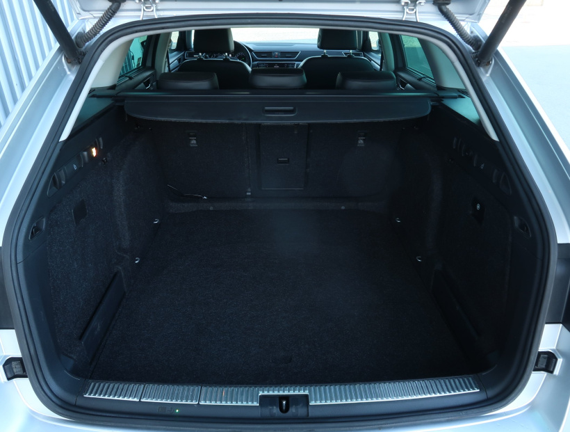 Škoda Superb, 2016