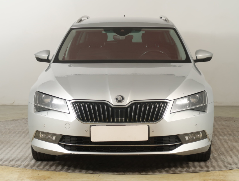 Škoda Superb, 2016