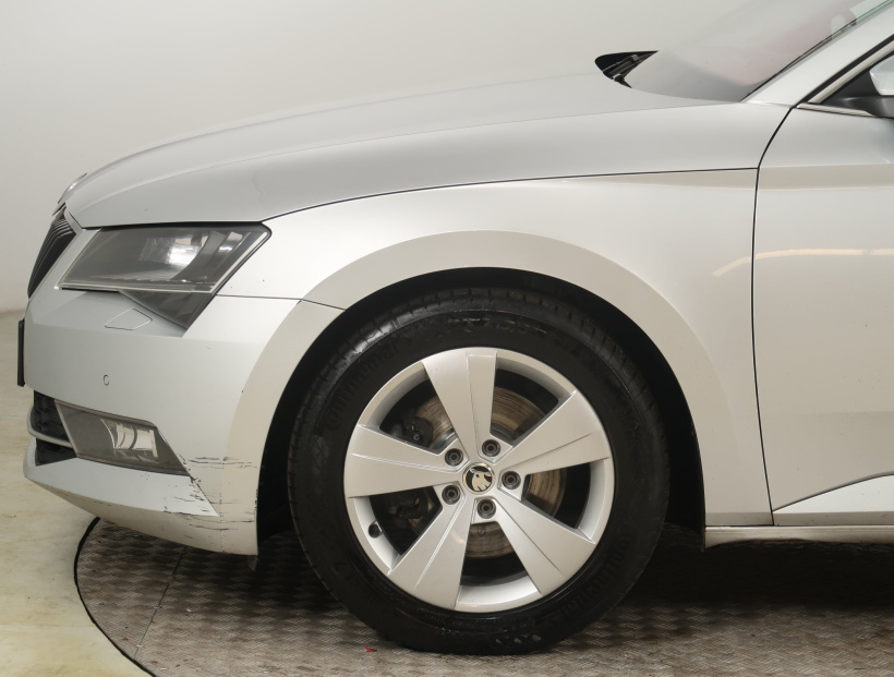 Škoda Superb, 2016