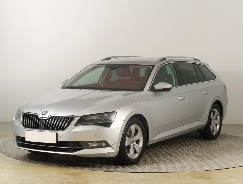 Škoda Superb, 2016