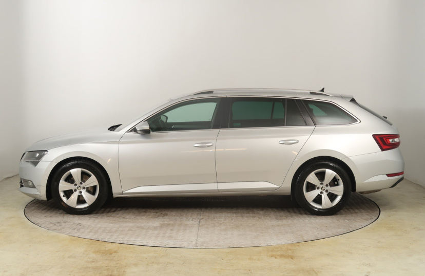 Škoda Superb, 2016
