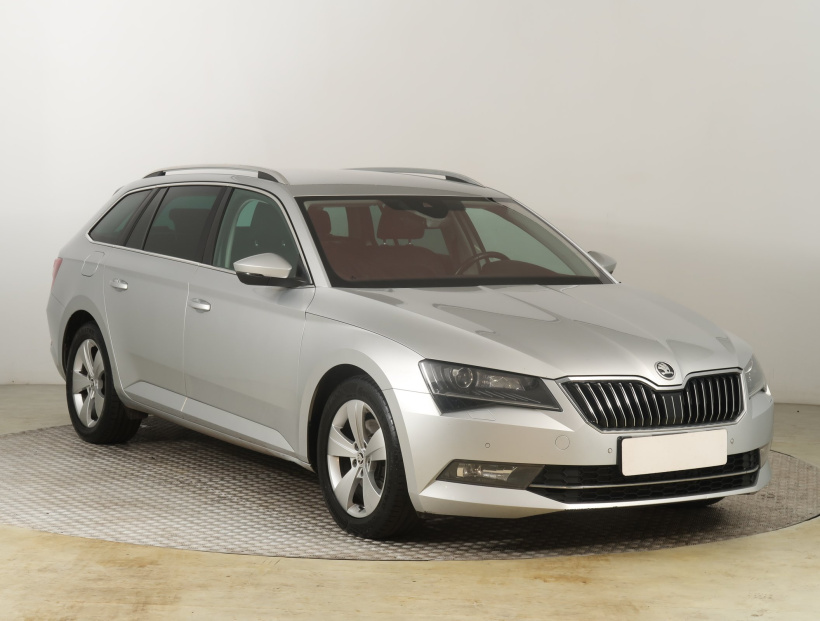 Škoda Superb, 2016