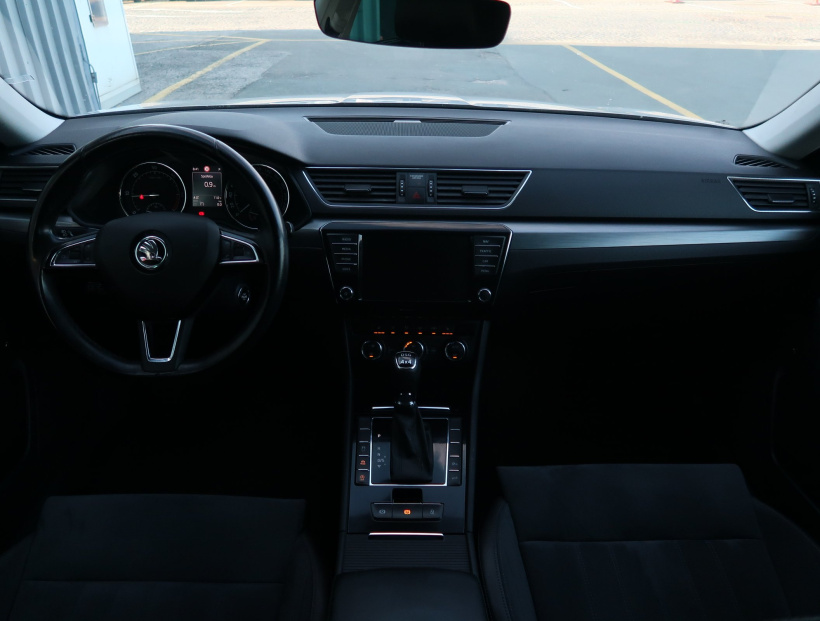Škoda Superb, 2016