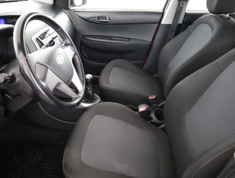 Hyundai i20, 2013