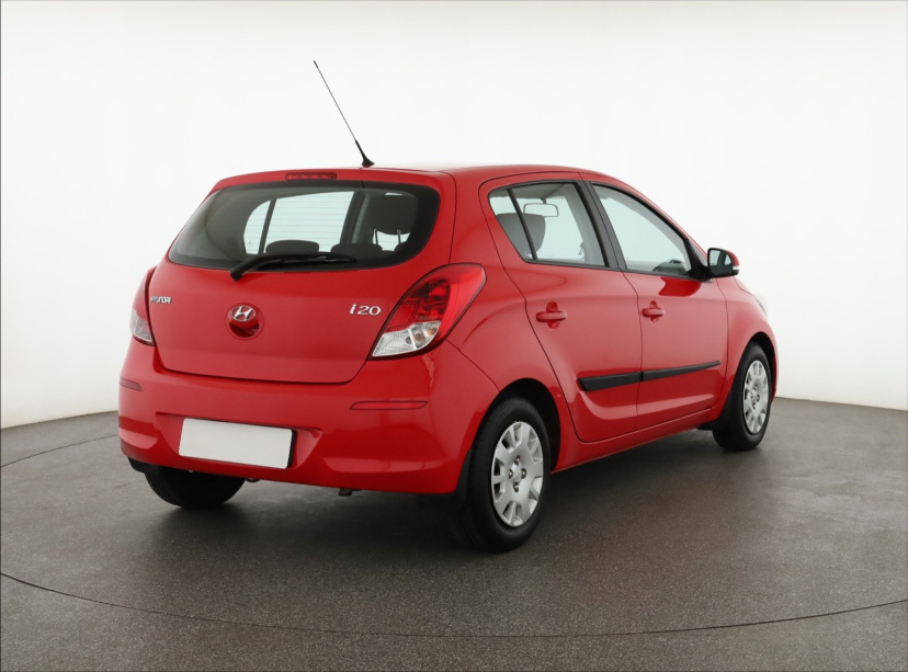 Hyundai i20, 2013