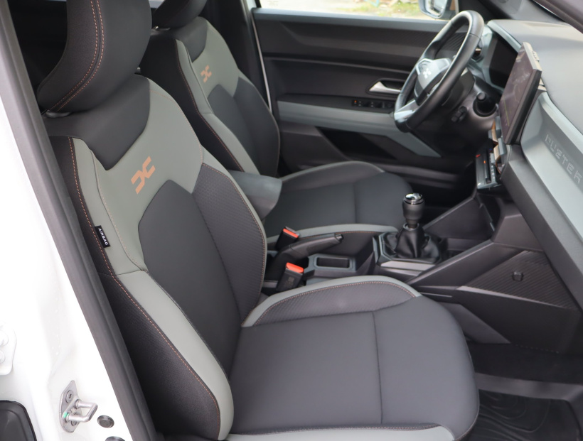 Dacia Duster, 2025