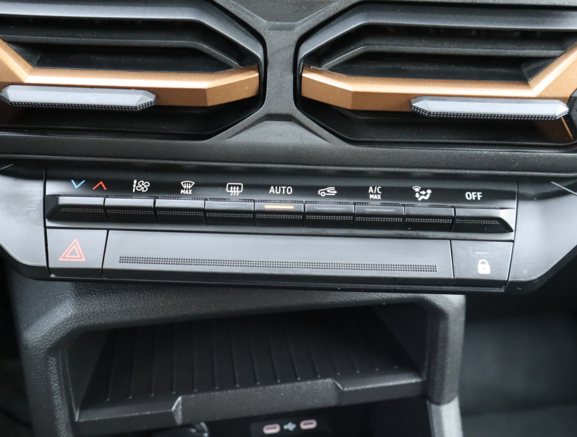 Dacia Duster, 2025