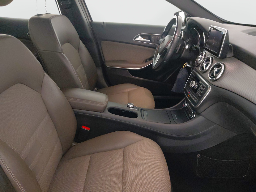 Mercedes-Benz GLA, 2014