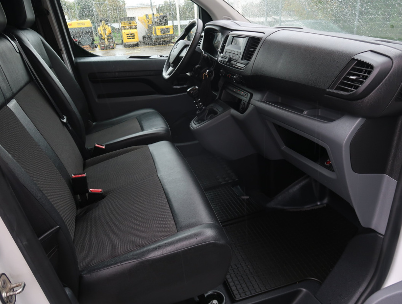 Opel Vivaro, 2022