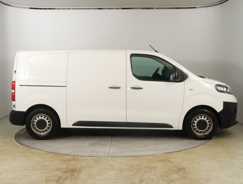 Opel Vivaro, 2022
