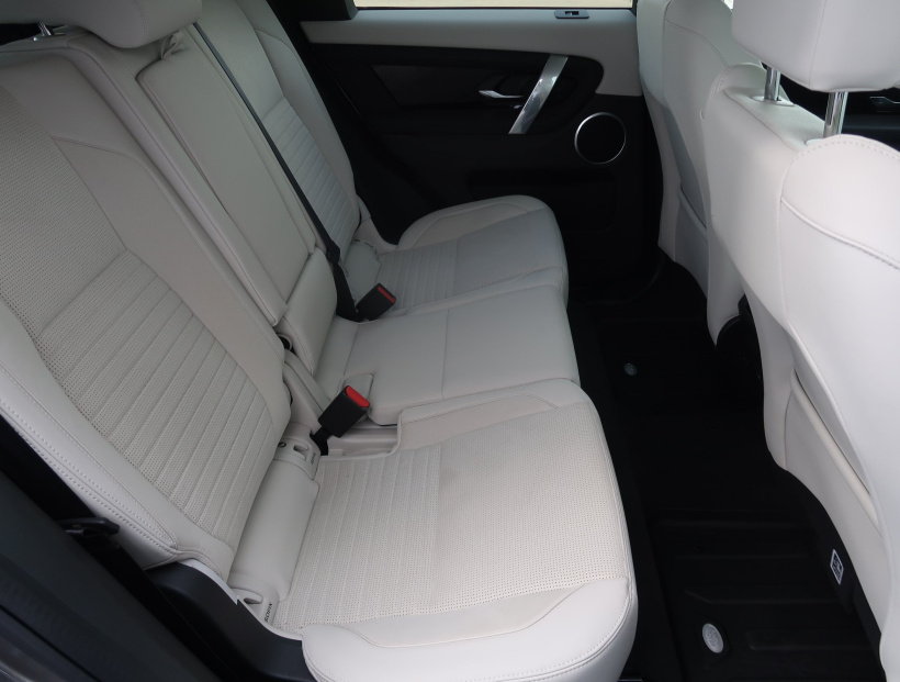 Land Rover Discovery Sport, 2021